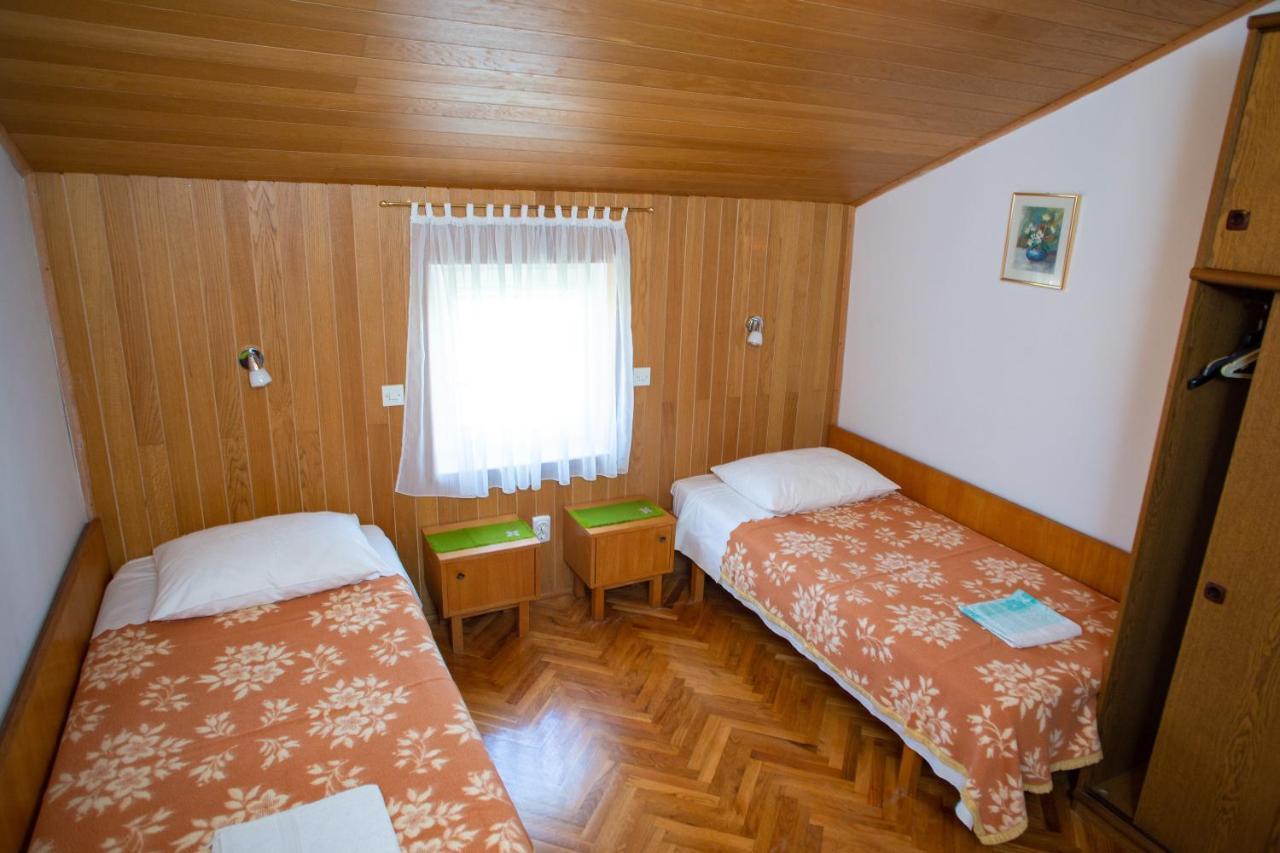 Apartments & Rooms Peranic Novalja Exteriér fotografie