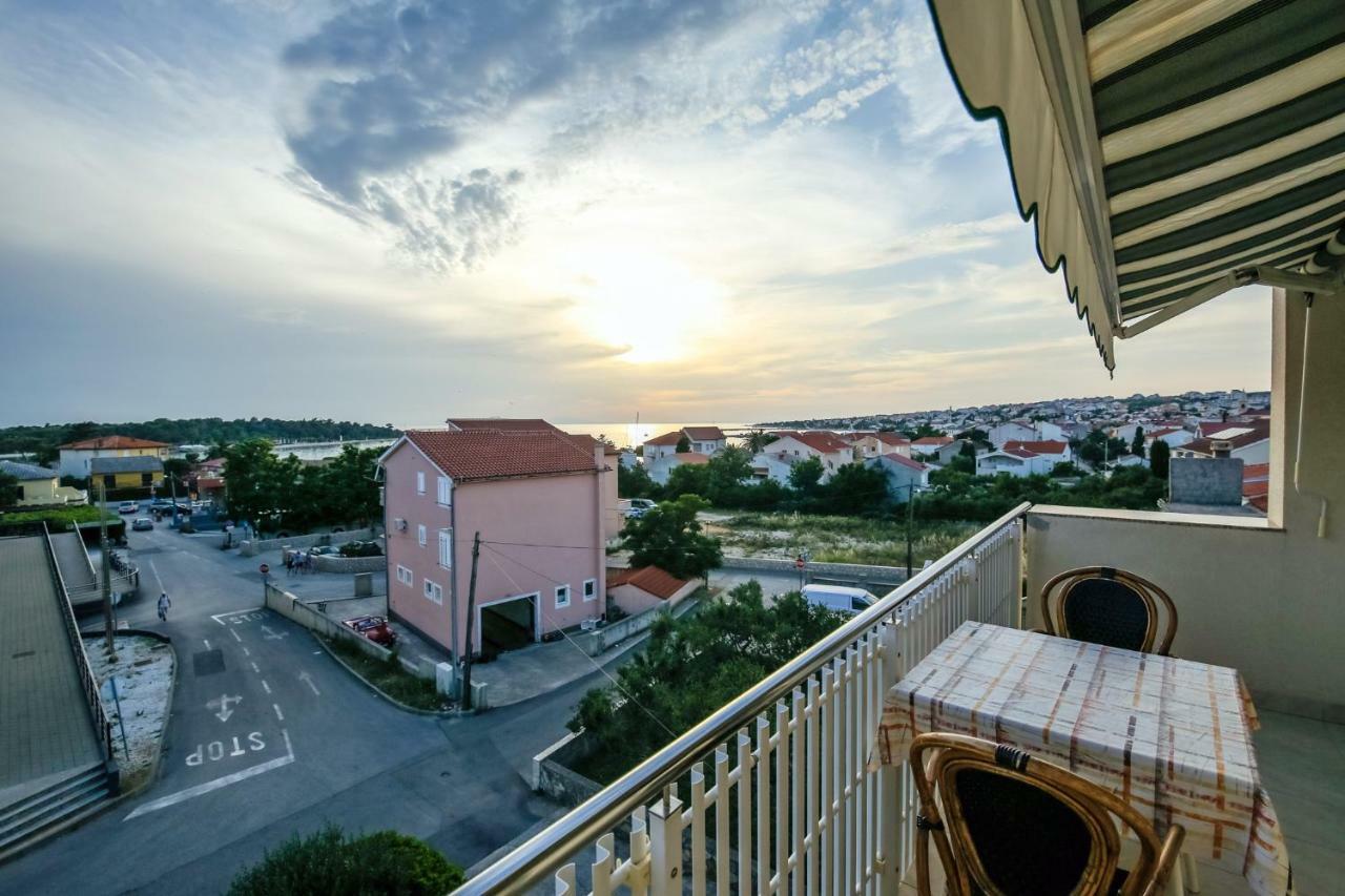 Apartments & Rooms Peranic Novalja Exteriér fotografie